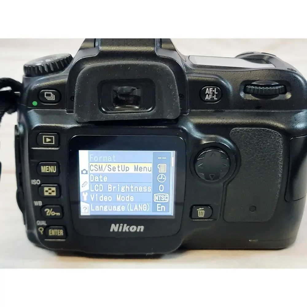 Nikon D50 Black DSLR Camera with Nikon AF Nikkor 28-80mm f/3.3-5.6G ED Lens